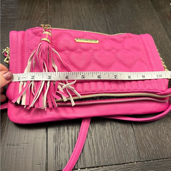 Betsey Johnson Pink Crossbody Bag valentines hearts - Picture 7 of 8